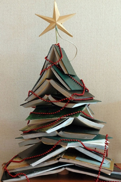 modelo arvore de natal decorada livros