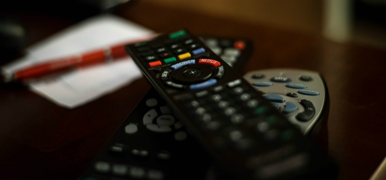 assistir a mais de 2 horas e 12 minutos de TV pode levar a uma morte prematura controle