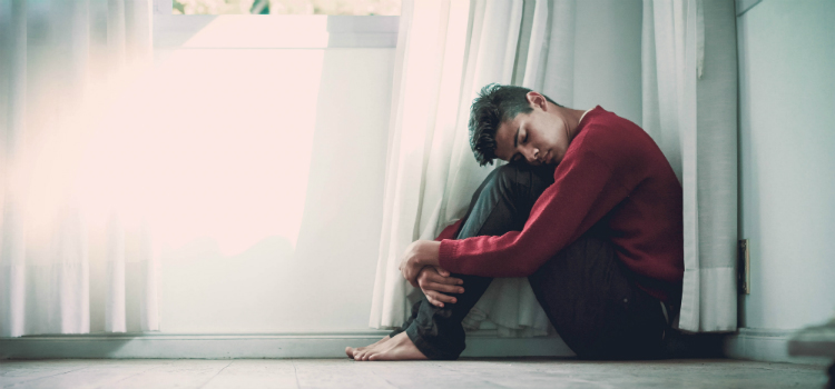 ataques de pânico ligados a deficiências de vitamina entenda