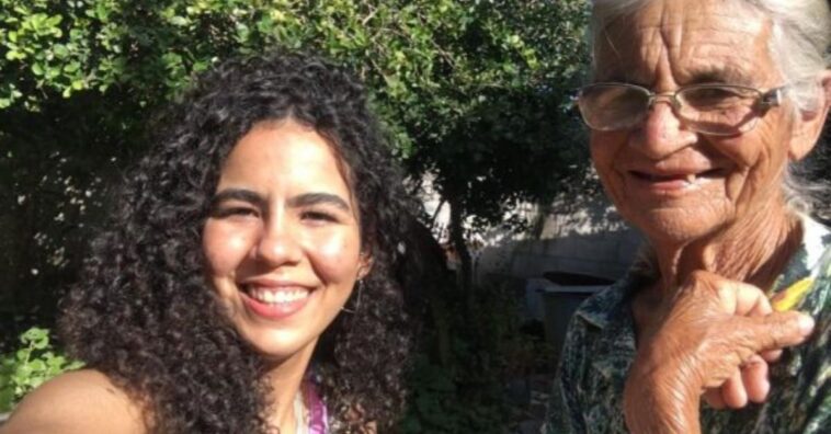 avó aprende a escrever para fazer bilhete à neta