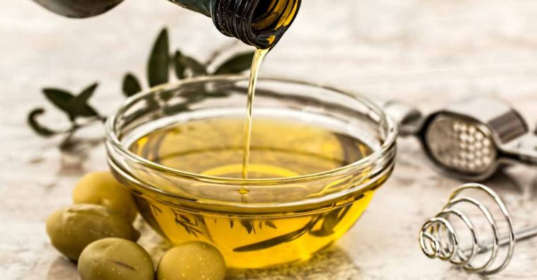 azeite de oliva no cabelo
