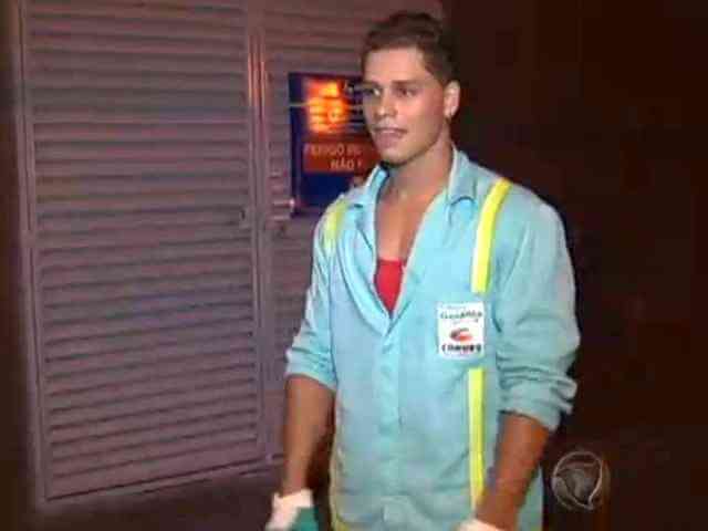 enquete-homem-mais-bonito