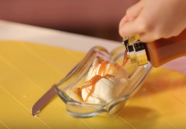 banana com caramelo caseiro