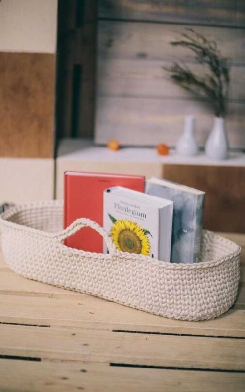 bandeja com crochê endurecido para mesa