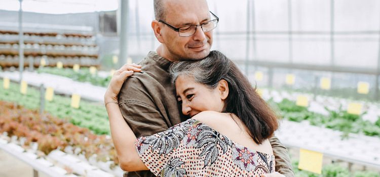 benefícios do abraço saúde