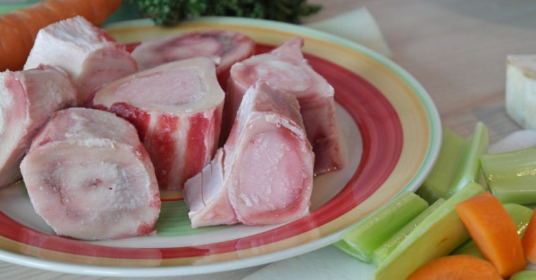 benefícios do caldo de mocotó