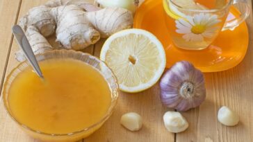 chá de limão com alho