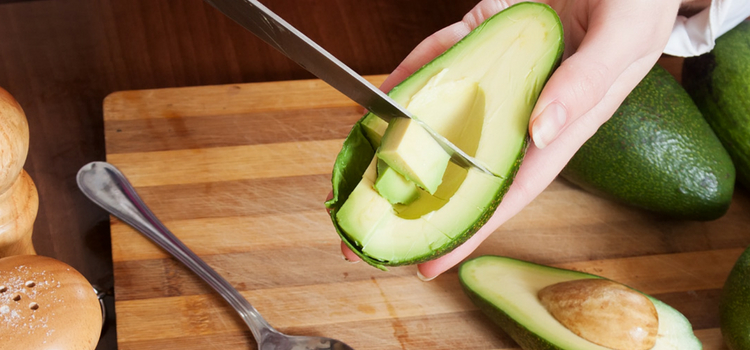 benefícios vitamina de abacate para saúde