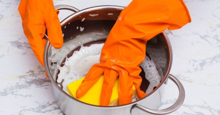 bicarbonato para limpar panela queimada