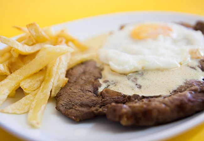 bife de panela ao molho de cerveja