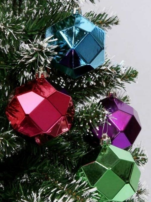 modelo bolas de natal decoradas geometrico