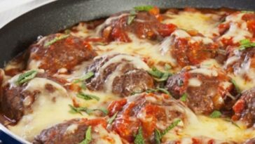 bolinha de carne ao molho