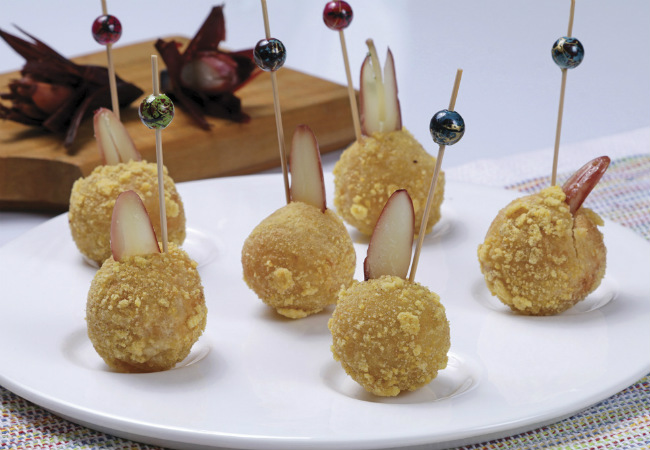 bolinho caipira com pinhão