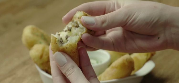 receita de bolinho de batata com carne moída
