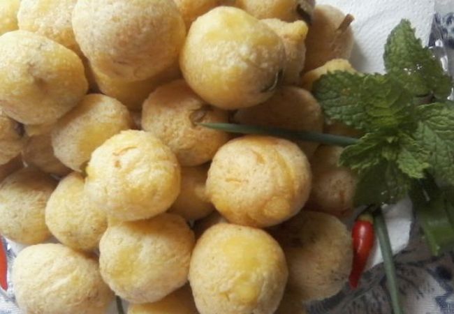 bolinho de fruta-pão