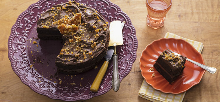 bolo de chocolate com amendoim