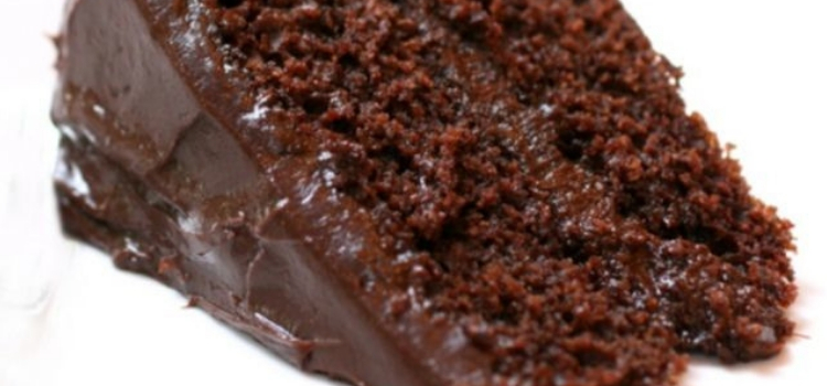 receita de bolo de chocolate fofinho molhadinho