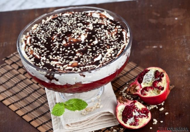 bolo de gelatina e chocolate