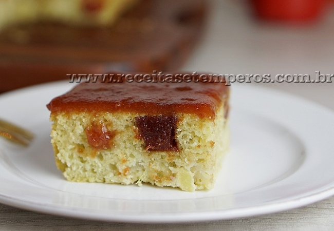 bolo de goiaba e maçã