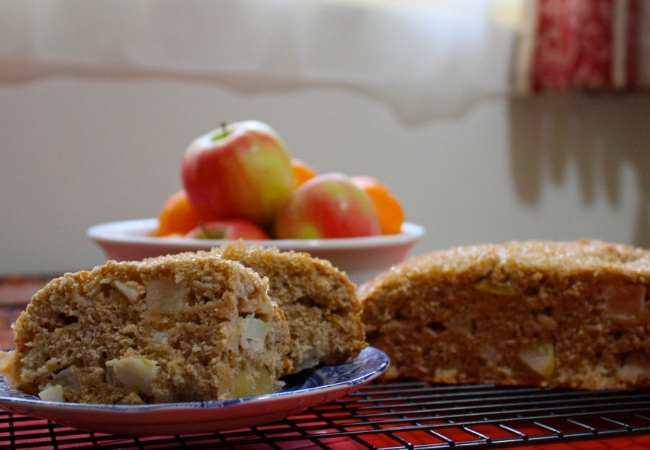 bolo de maçã com passas