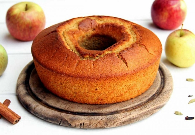 bolo de maçã com quinoa