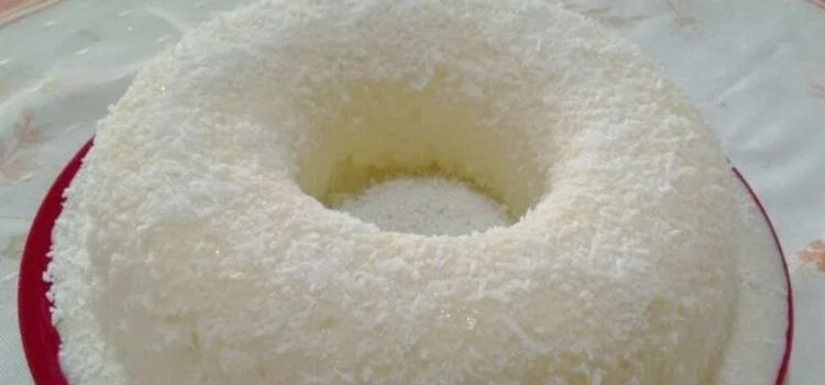 bolo de tapioca gelado