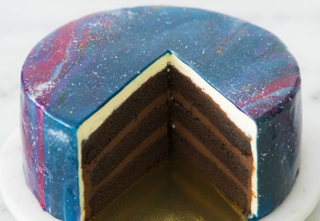 bolo confeitado de galáxia