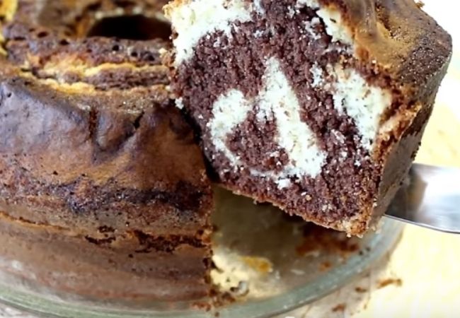 bolo mesclado fofo simples