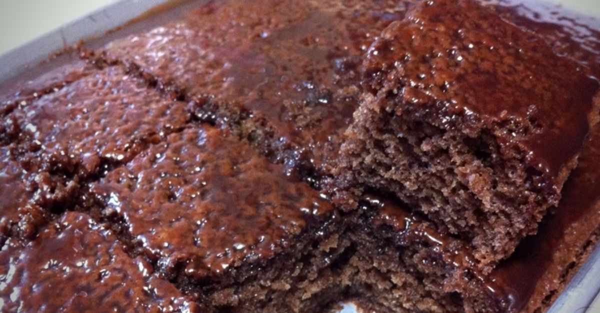 Bolo sem ovo, sem leite e sem manteiga: aprenda a fazer