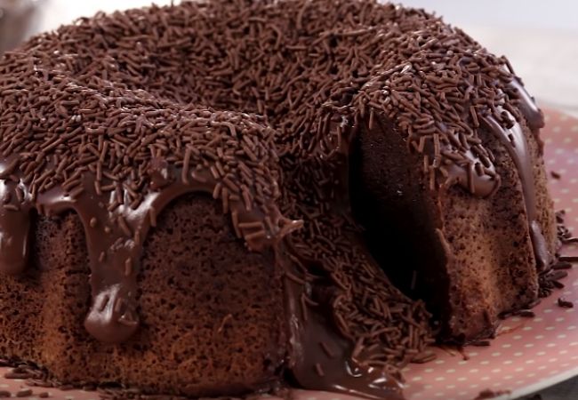 bolo vulcão de brigadeiro