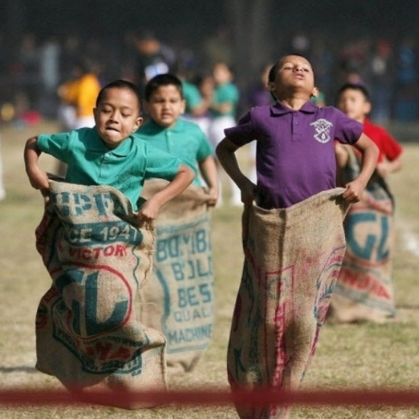 ideias brincadeiras de halloween saco