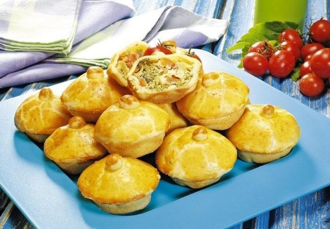 brocolis com parmesão e tomate