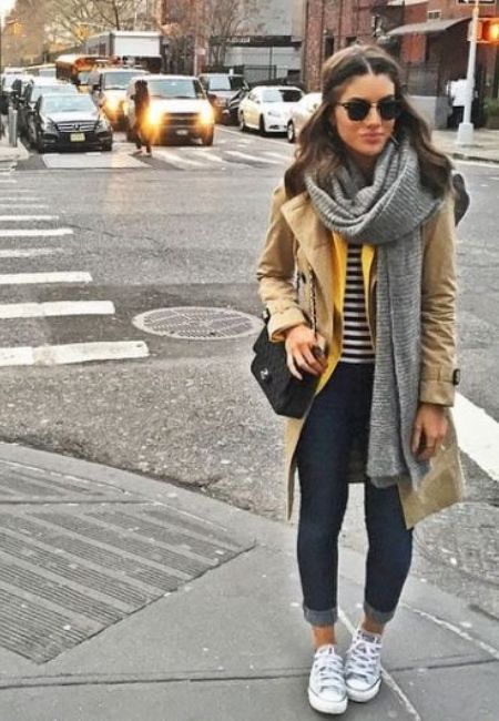 usar cachecol com jeans e tenis