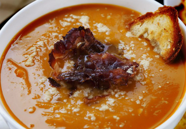 caldo de abóbora com bacon
