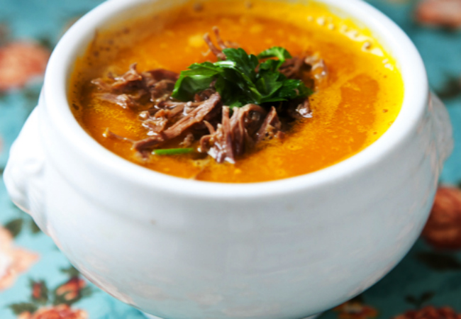 caldo de abóbora com carne seca