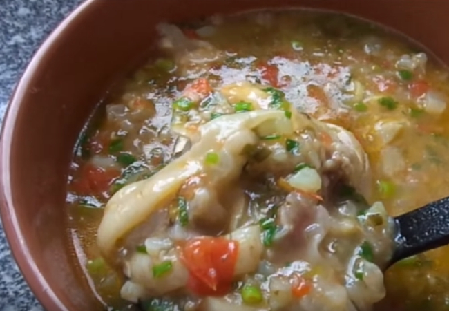 fazer caldo de mocotó batata