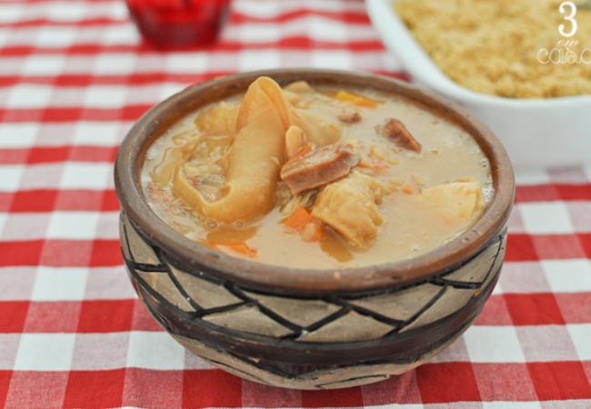receita caldo de mocotó calabresa
