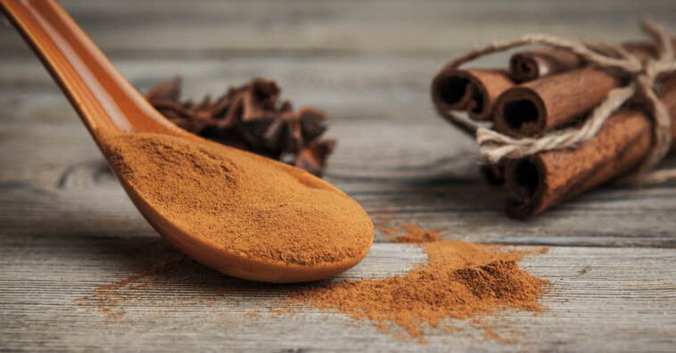 canela ajuda a diminuir nível de açúcar no sangue