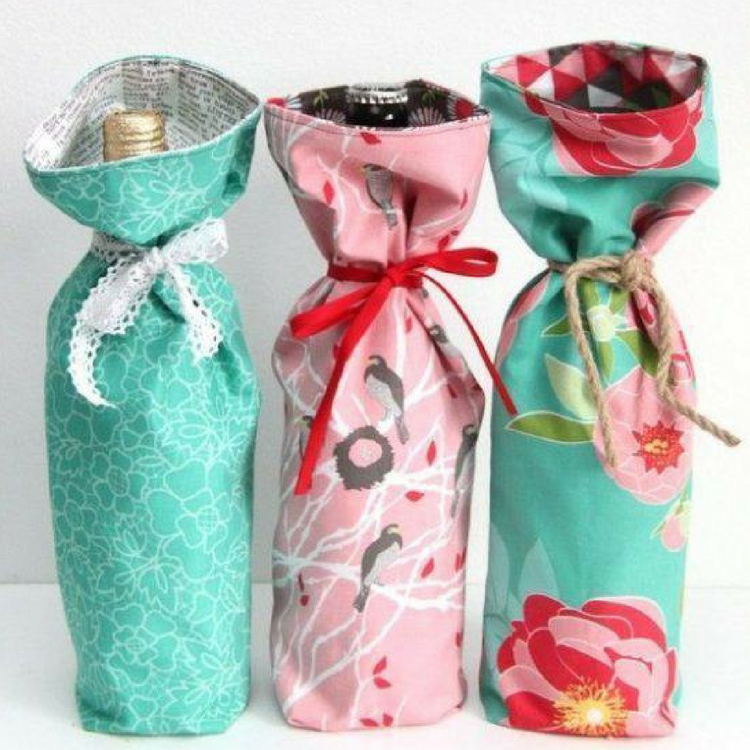 capa com artesanato em tecido