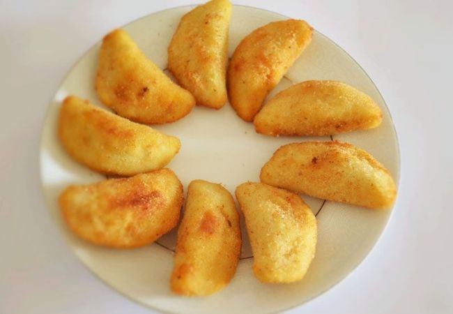 risole de carne moída e azeitonas