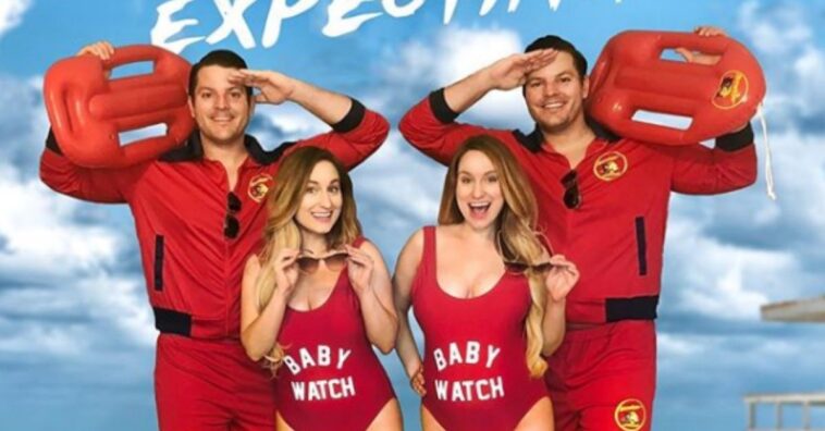 casais de gêmeos idênticos ficam grávidos ao mesmo tempo