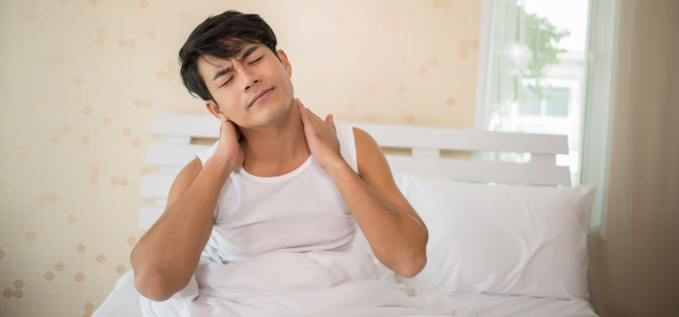 principais causas acordar com dor de cabeça