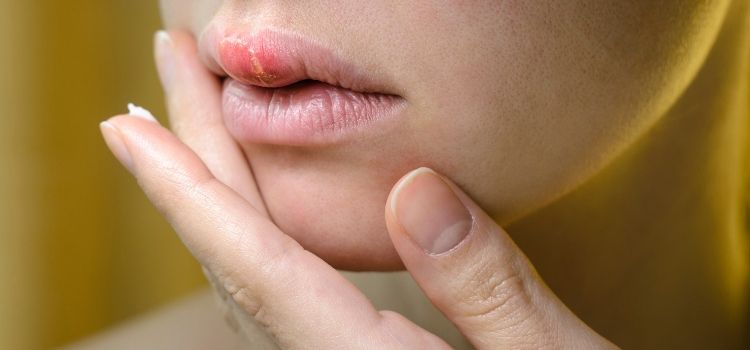 causas inchaço no rosto