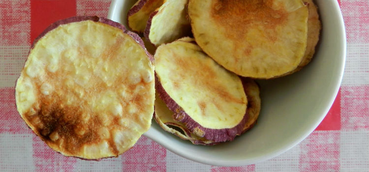 chips de batata-doce no micro-ondas