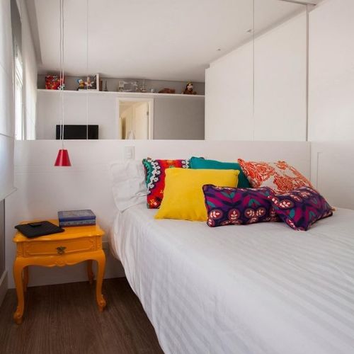 decoração de quarto pequeno quarto colorido na medida