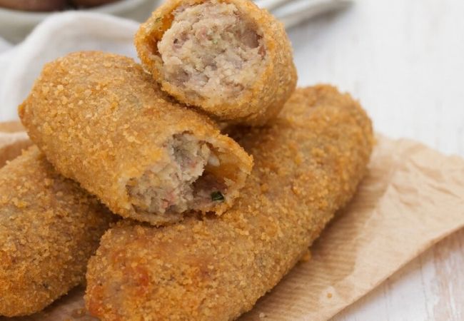 croquete de carne assada com parmesão