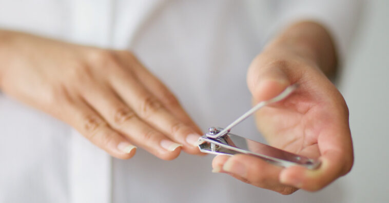 como colar unha quebrada