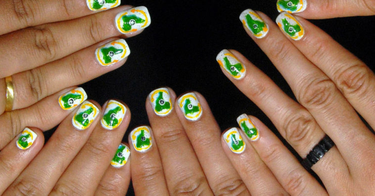 unhas decoradas para a Copa