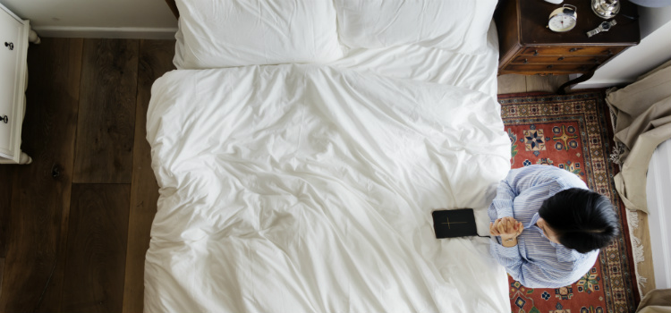 como e quando fazer oração pela família