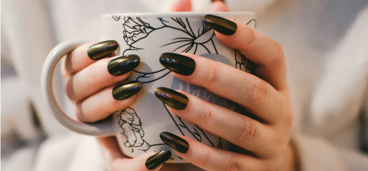 como fazer as unhas crescerem mais rápido